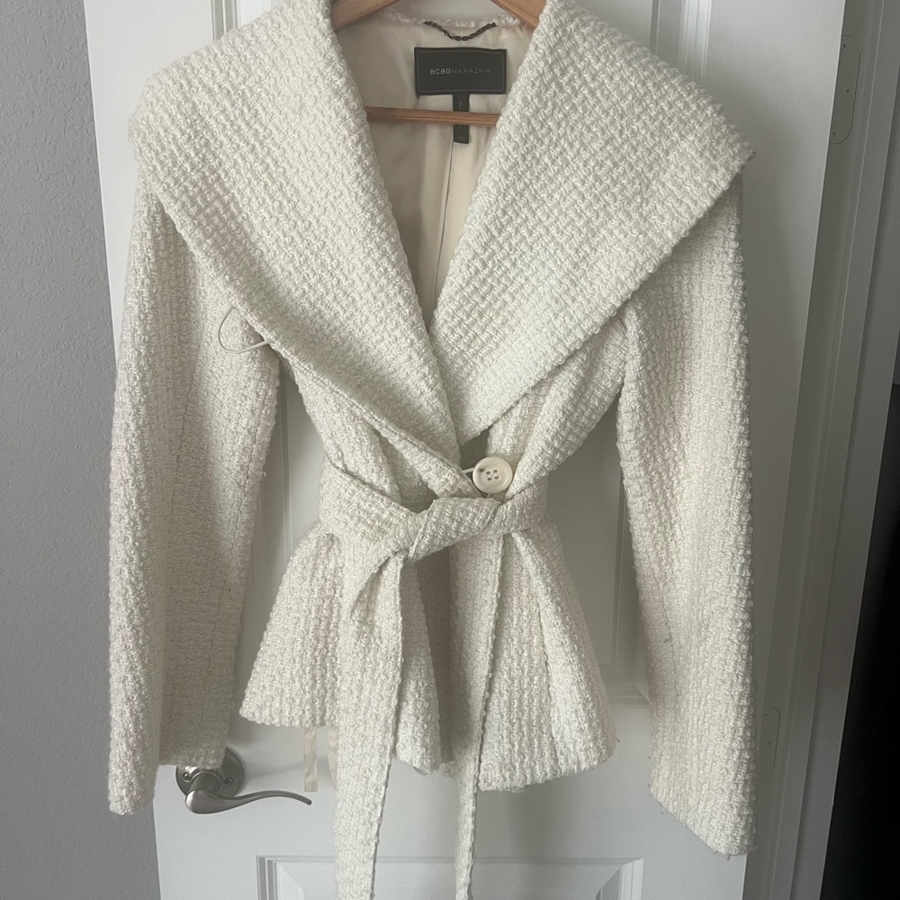 BCBGMaxAzria Ivory Textured Wrap Jacket
